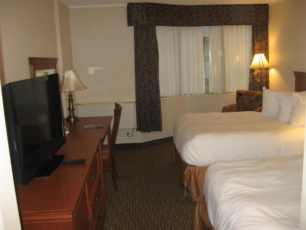Room image 3